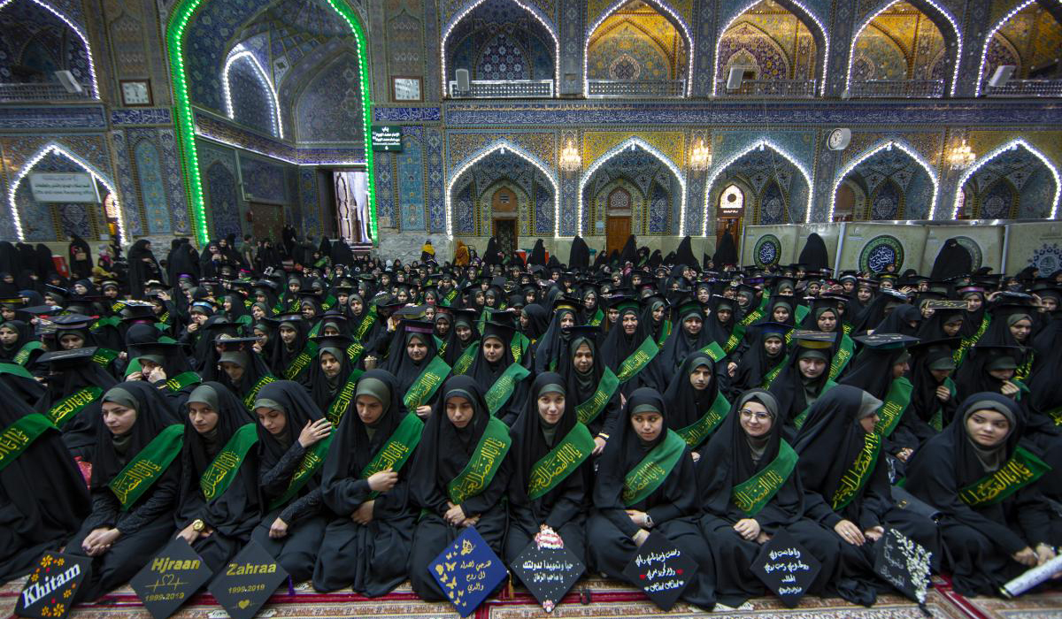 المرأة بين تسليع الماديين وتكريم الإسلام