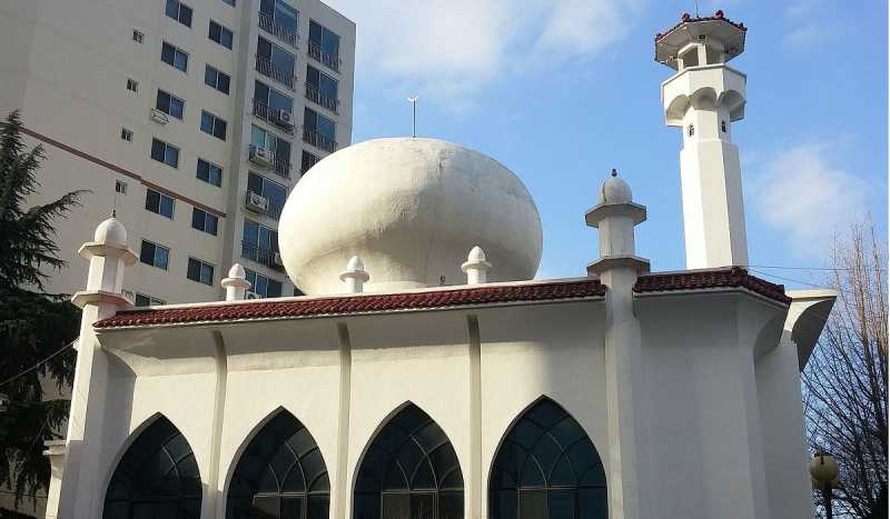 مآذن سول تصدح بـ "الله أكبر"