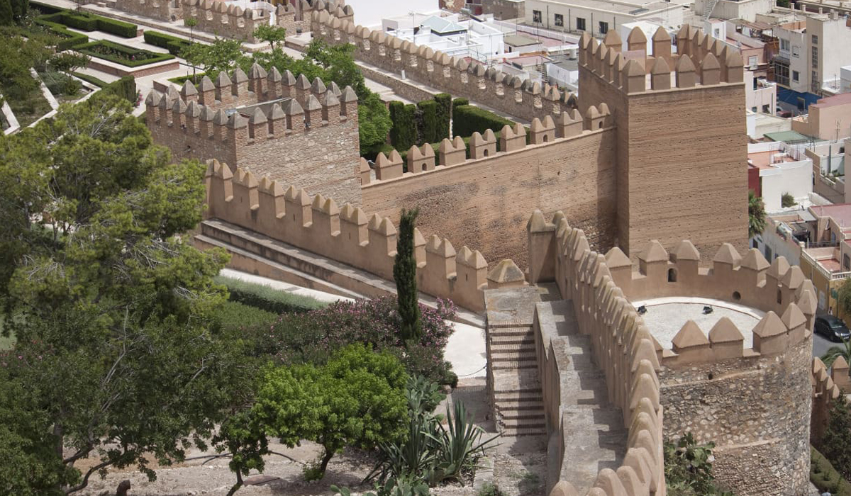 ثمان قرون.. مالقة والإسلام، عندما يكون المسلمون سفراءً للإنسانية