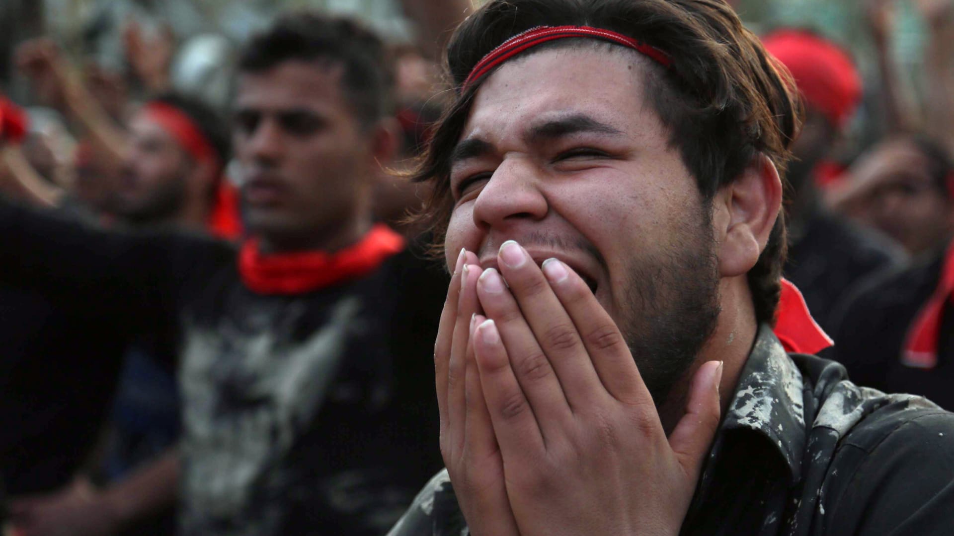 زبدة ما للبكاء على سيد الشهداء من خصائص وآثار